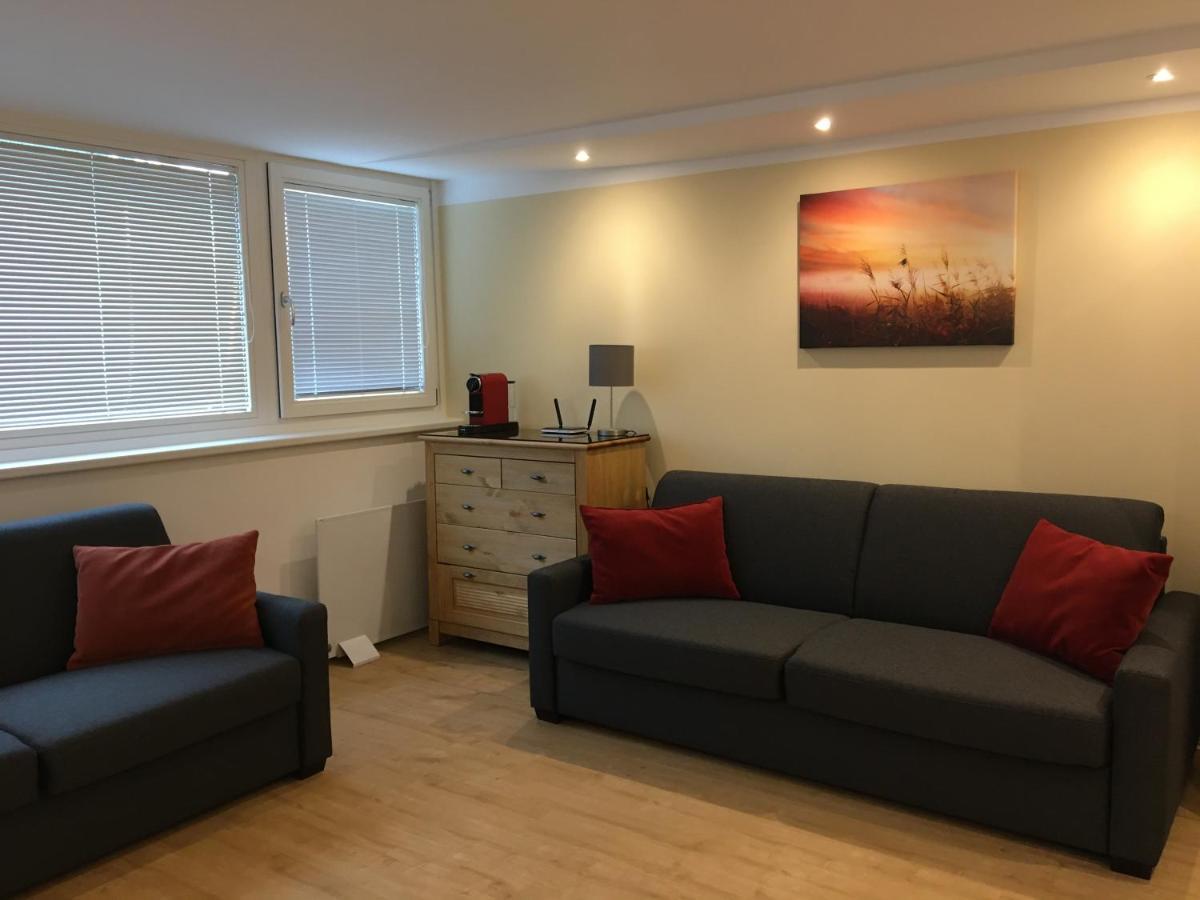 Cosy Flat In The Quiet Area With Own Garden, Free Parking And Direct Public Transport Link To The Centre Apartment Vienna Exterior photo